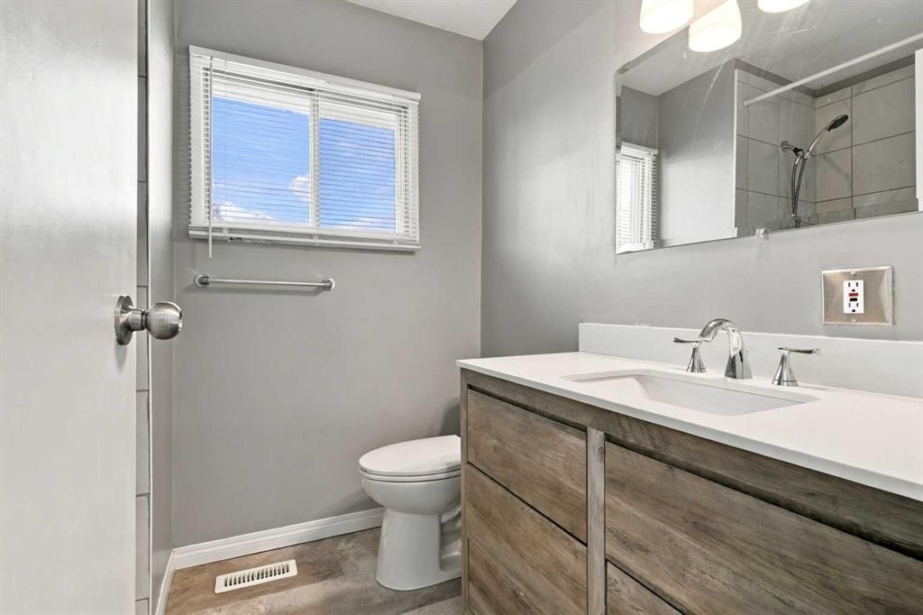 9204 101 Avenue  - Photo 13