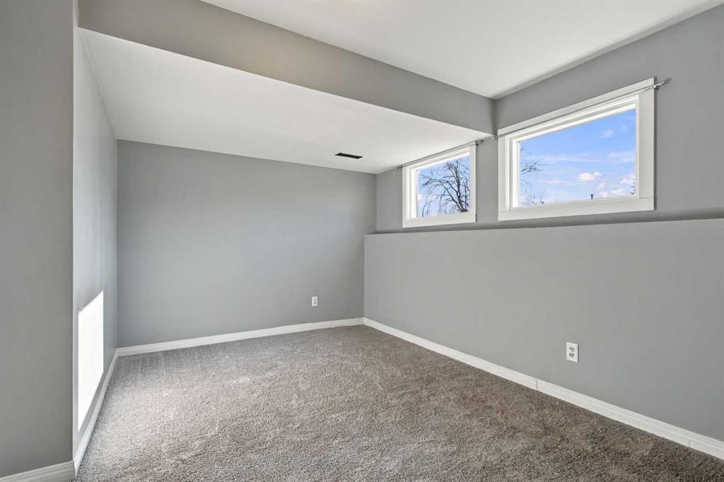 9204 101 Avenue  - Photo 14