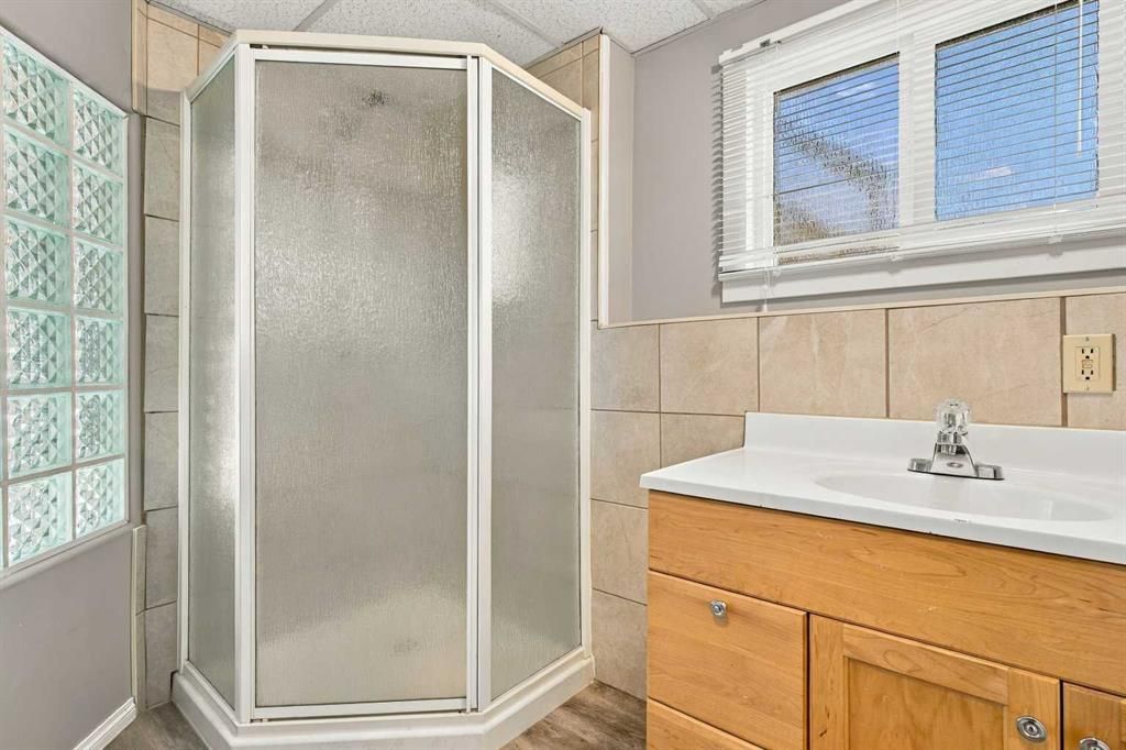 9204 101 Avenue  - Photo 18