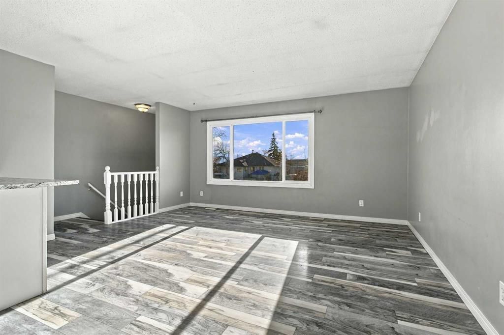 9204 101 Avenue  - Photo 6