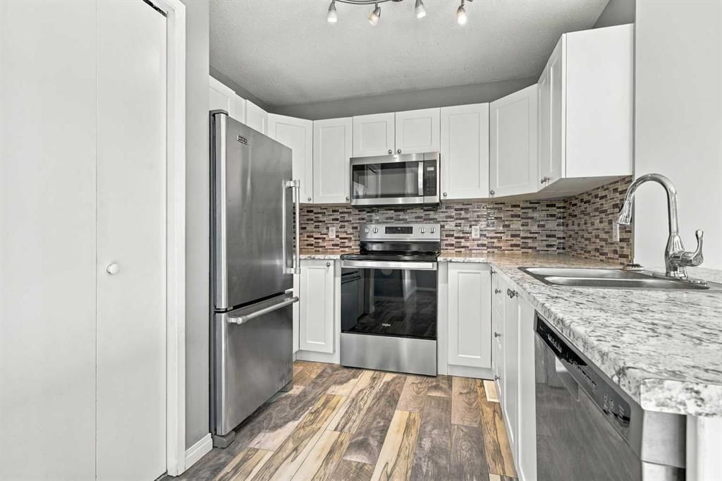 9204 101 Avenue  - Photo 9