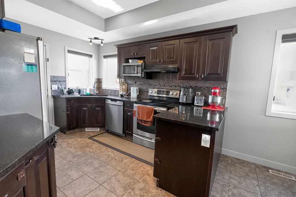 8902 95 Avenue  - Photo 13