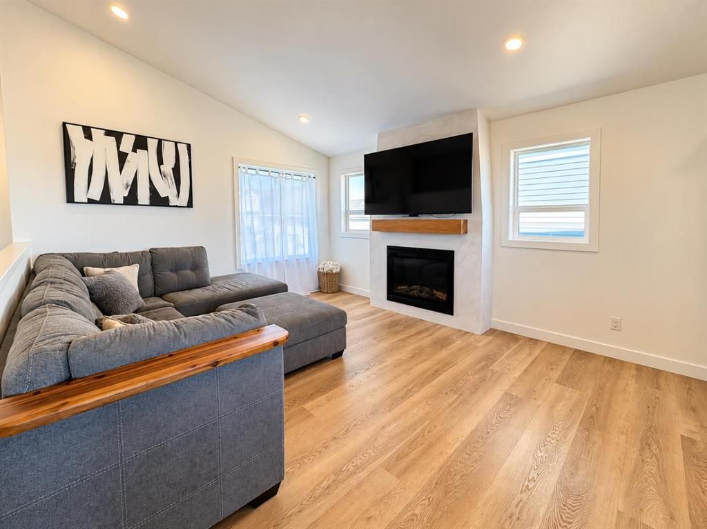 11428 107 Avenue  - Photo 12