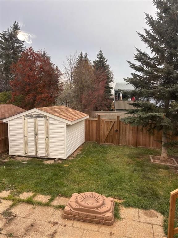 6605 93A Street  - Photo 45
