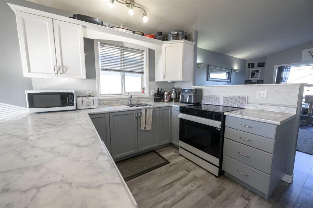 10701 72 Avenue  - Photo 11