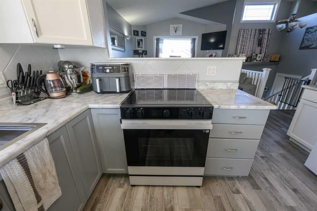 10701 72 Avenue  - Photo 12