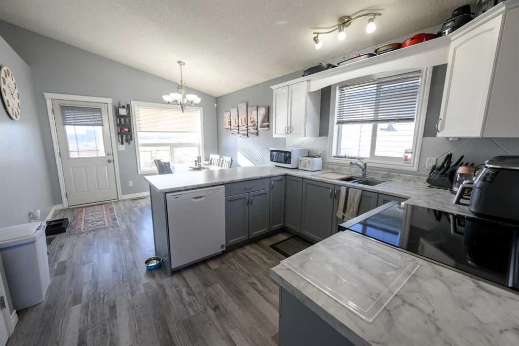 10701 72 Avenue  - Photo 7